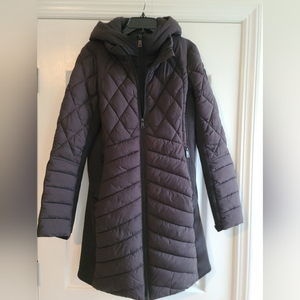 Woman's Bernardo Quilted Puffer Coat  Black Size Small